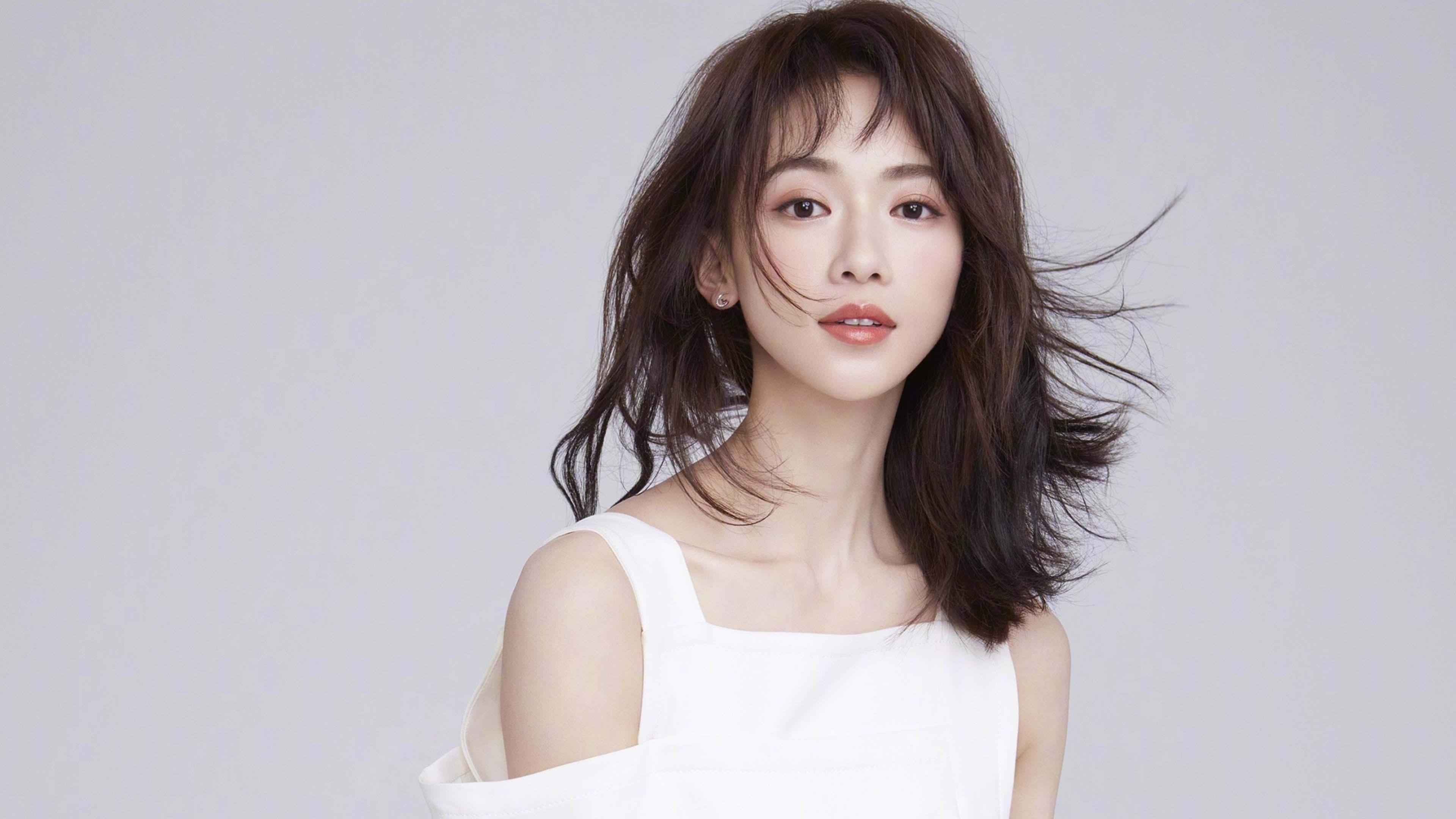 中国女篮注重团队合作，中国女篮带队