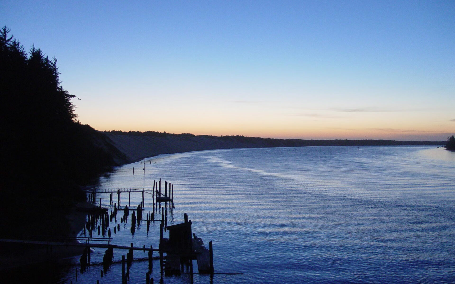 爱游戏电竞官网-中国男篮强化高压防守打造铁血阵容，中国男篮防守悍将