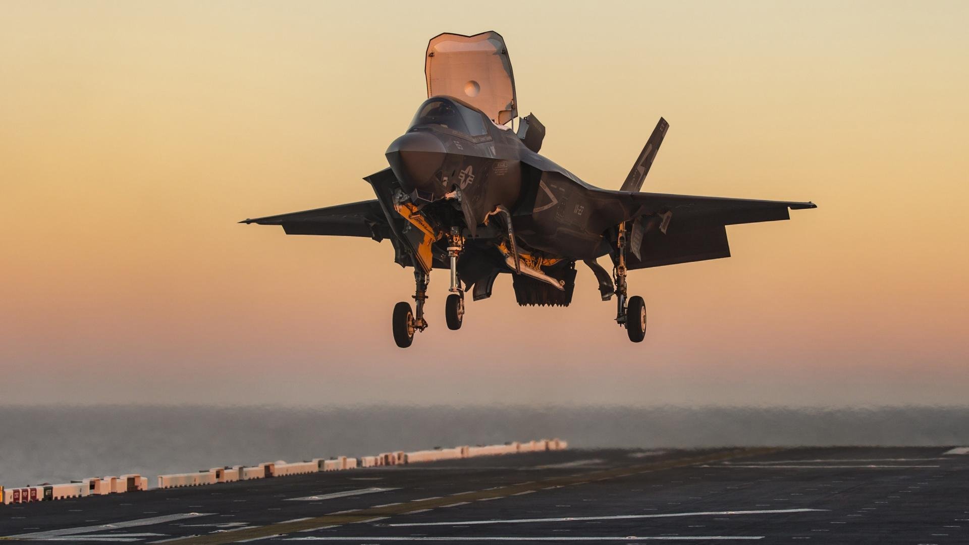 年轻后卫如何挑战豪门稳定防线地位,十大年轻中后卫