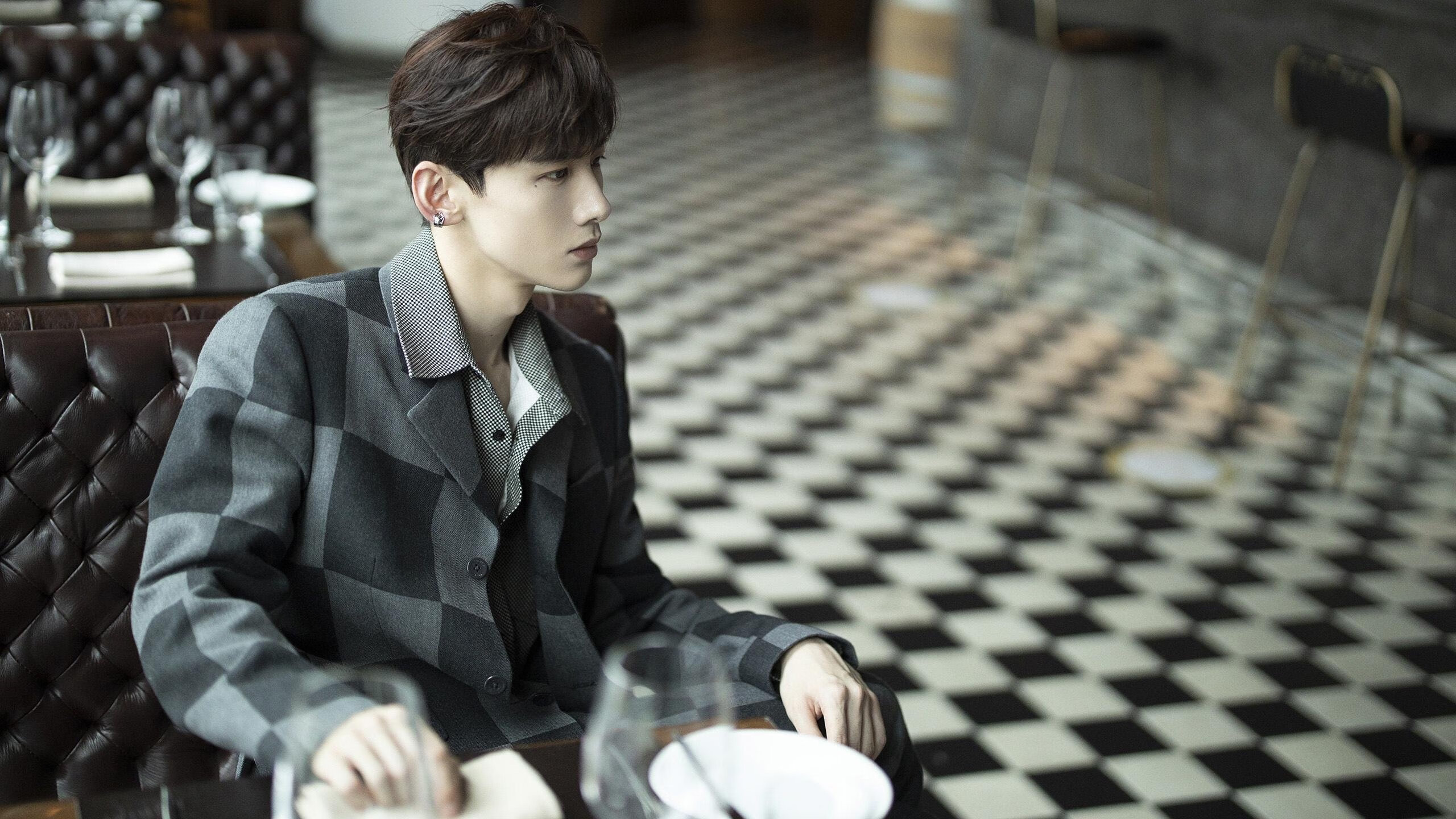 瑞士蝶泳新秀挑战赛场,蝶泳教练凯瑞