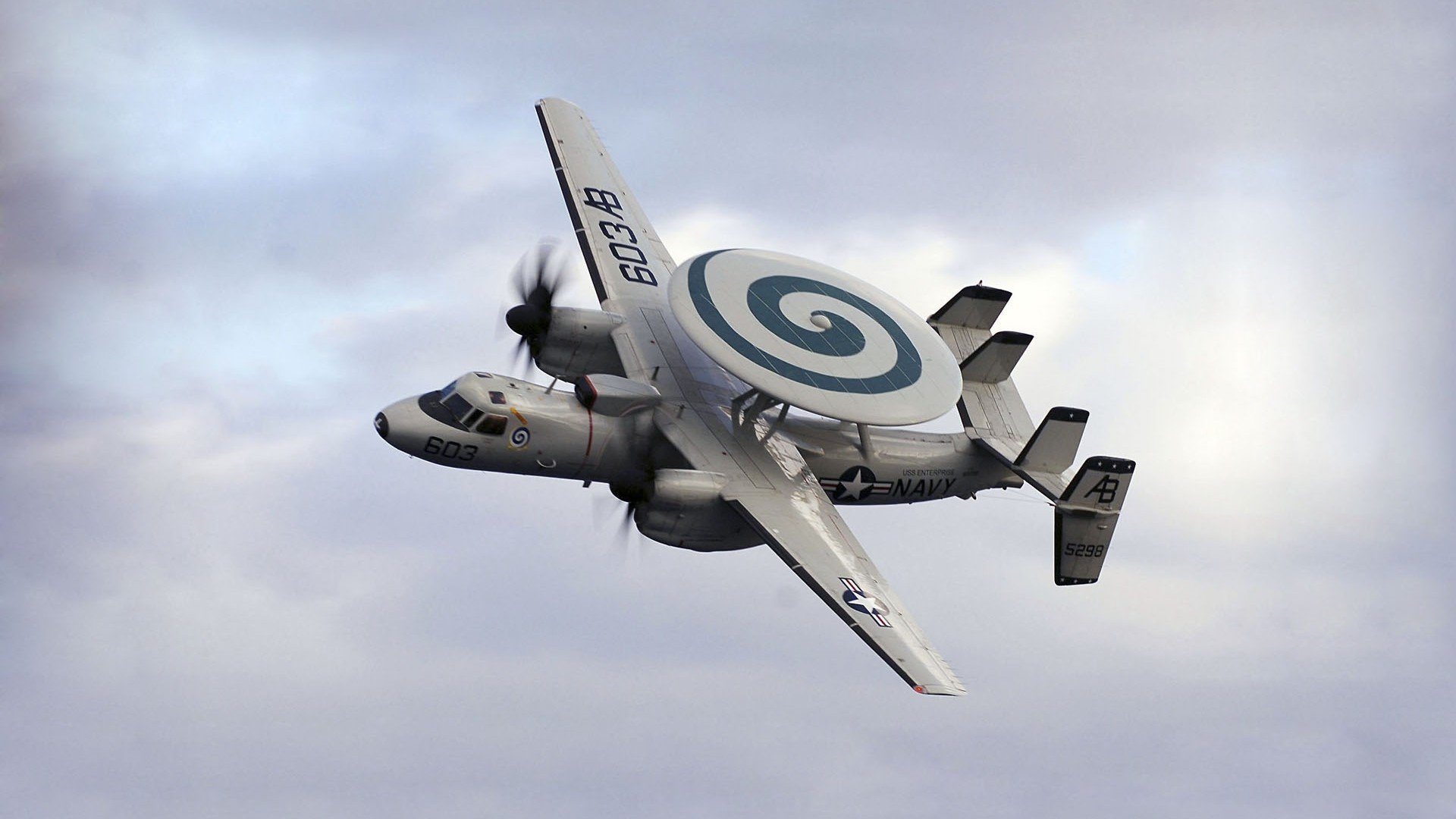 骑士主场迎来球队历史纪念日安排特别仪式，骑士球队名单